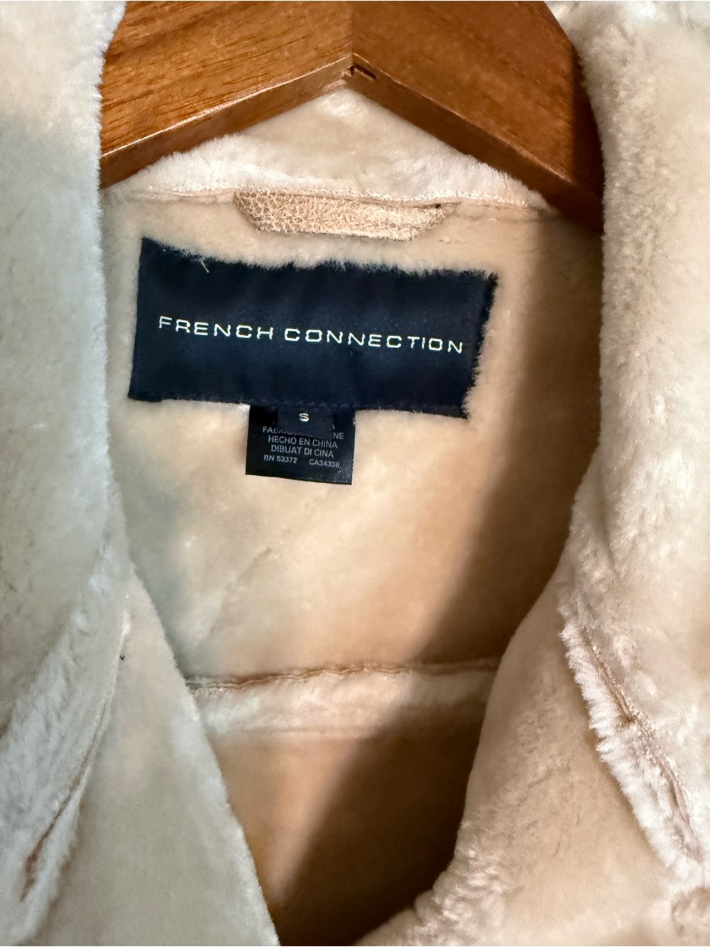 FRENCH CONNECTION Belen Notch-Collar Faux-Fur Vest - Picture 2 of 5